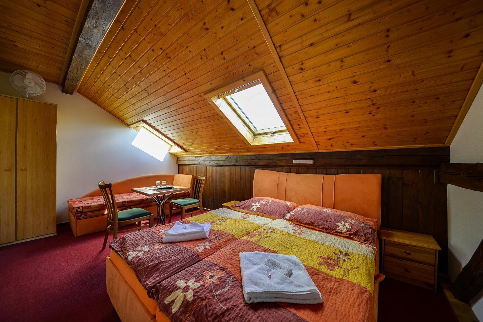 Penzion Kamenak Horní Planá Buitenkant foto
