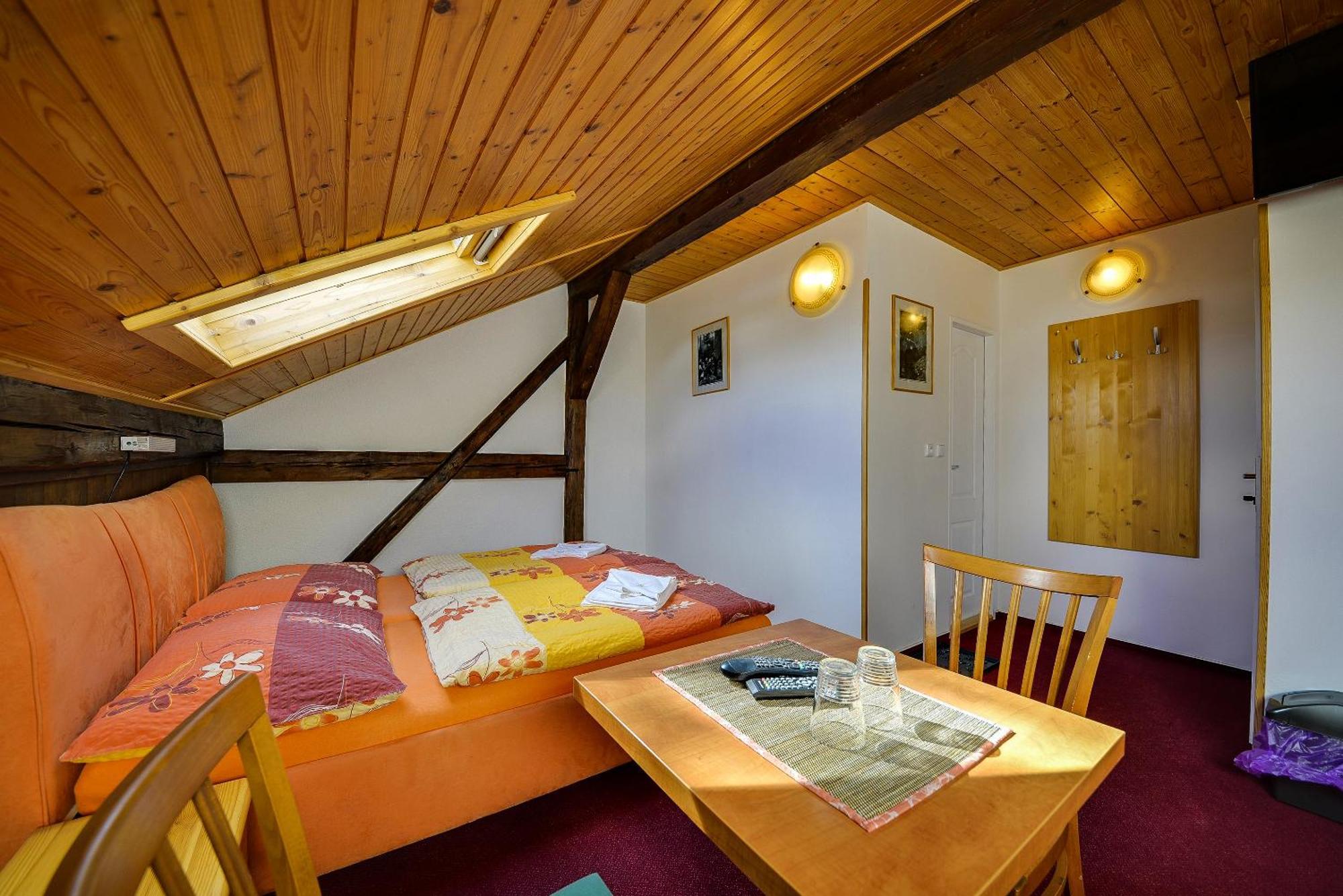 Penzion Kamenak Horní Planá Buitenkant foto